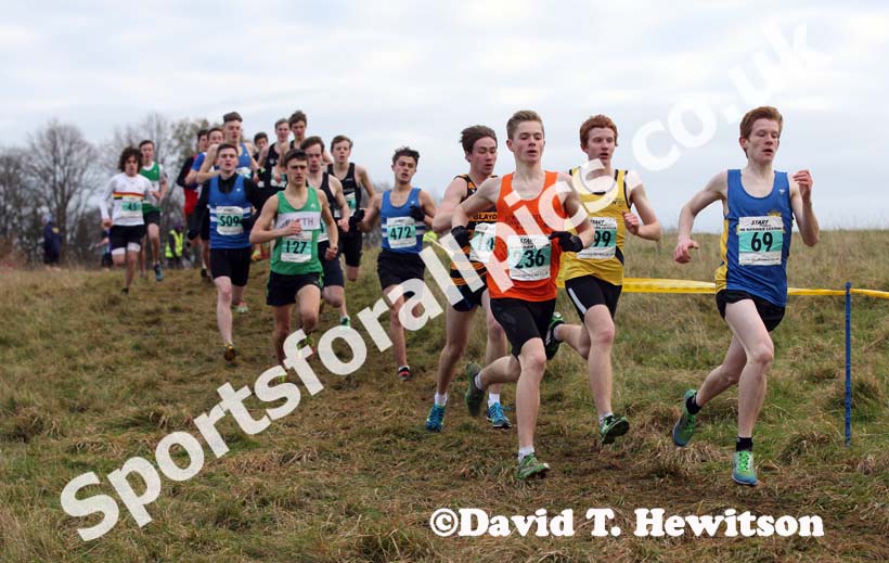 Start of the fast pack under-17 mens NEHL, Wallington Hall. Photo: David T. Hewitson/Sports for All Pics